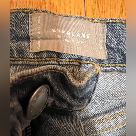 Everlane The Original Cheeky Jean, Stone-Washed Sky - Picture 7 of 9